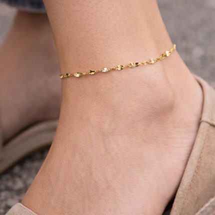 aurora-cavigliera-indossata